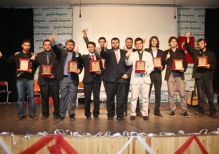 AGD'de mezuniyet coşkusu