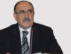 Beşir Atalay’ın uçağı arızalandı