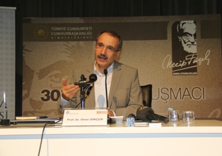 Dinçer Üstad'ı anlattı