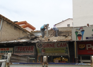 Çalışmalar esnafı bıktırdı
