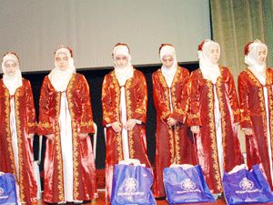 Başımızın tacısınız