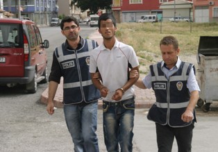 Kartvizit atanlar yakalandı