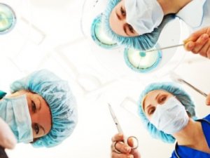 Tıp dünyası canlı ameliyatlarla Türkiye'de buluştu
