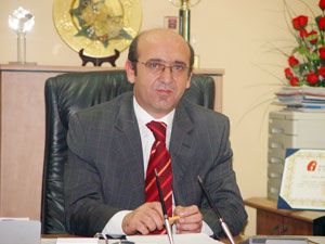 Adese iki basamak daha yükseldi