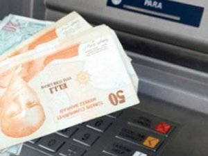 Bankalar faiz dışı kalemlere umut bağladı