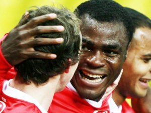 Emenike'nin şok eden görüntüsü!