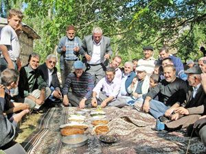 Torosların zirvesinde azık karıştırma şenliği