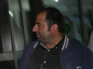 Ağabeyini 3 yerinden bıçakladı