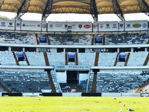 İnönü Stadı'na çivi bile çakılmayacak!