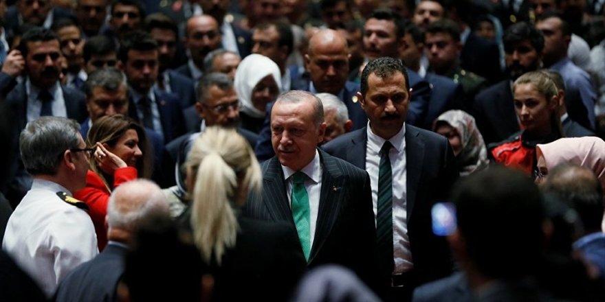 Kulis: AK Parti, İzmir'de Aziz Kocaoğlu'nu yenecek adayı buldu