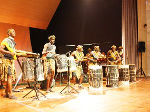 Sudanlı Orupaap grubu konser verdi