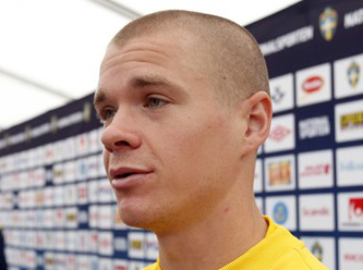 Holmen Fenerbahçe ile anlaştı