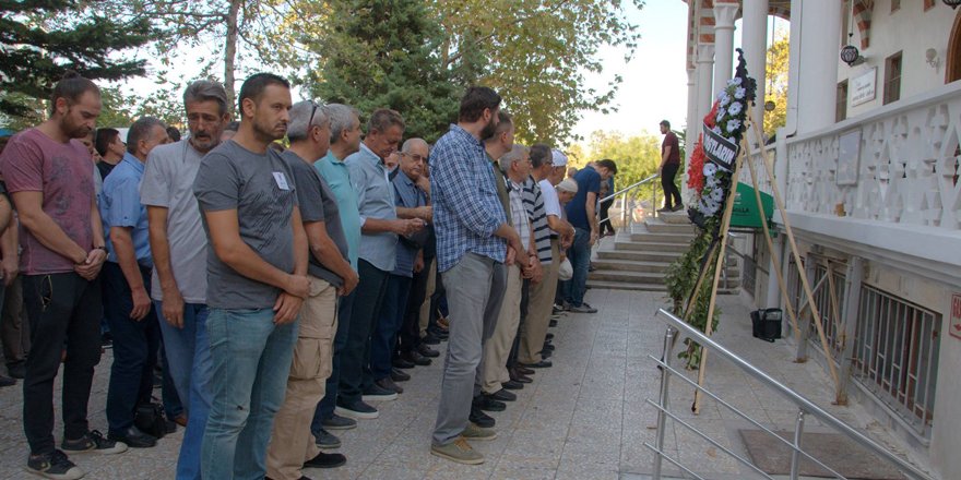 Nöroloji Uzmanı Mustafa Bıyıklı hayatını kaybetti