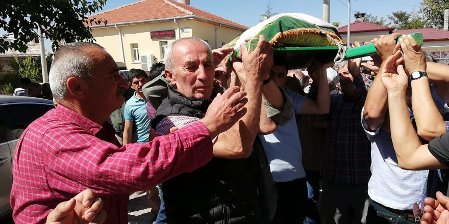 Eğitimci Fatma Tetik kansere yenik düştü