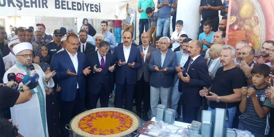 Cumhurbaşkanlığından Konya’da aşure dağıtımı