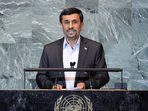 Ahmedinejad helikopter kazası geçirdi