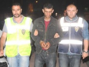 Terlikli kapkaççı, düşünce yakalandı