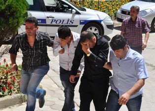 Römork hırsızları yakalandı