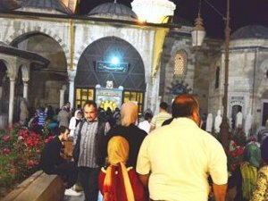 Mevlana Müzesi ziyaretçi rekoru kırdı