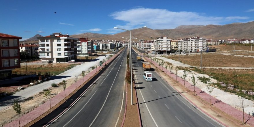 Ahmet Yesevi Caddesinde sona gelindi