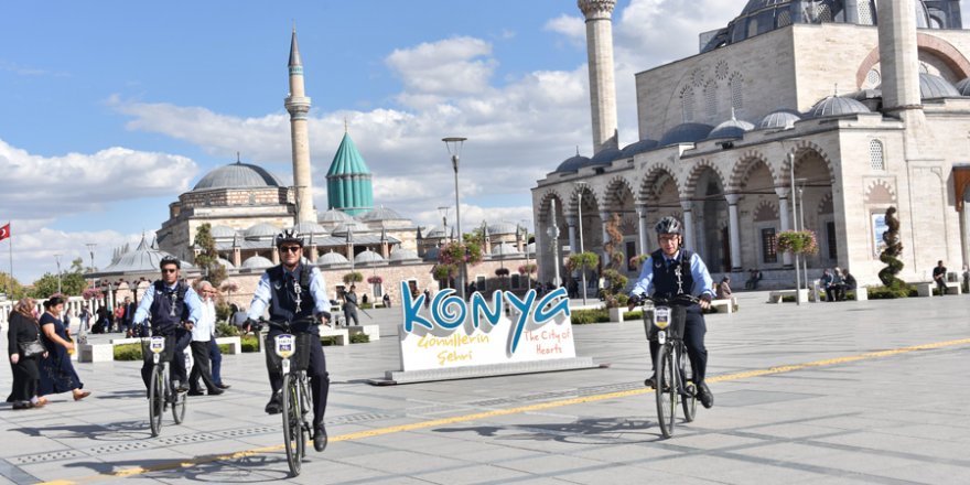 Konya’da bisikletli zabıtalar görevde