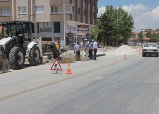 Çumra'da içme suyu şebekesi yenileniyor