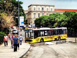 Gezi eylemlerinde 30 otobüs yakıldı