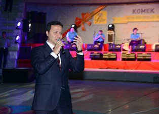 Orhan Hakalmaz'dan türkü ziyafeti