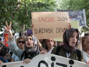 Başörtülü kadınlardan tacize tepki