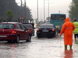 Meteoroloji'den 3 bölgeye yağış uyarısı