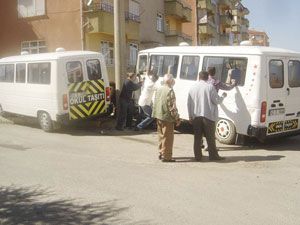 Öğrenci servisleri kaza yaptı: 5 yaralı