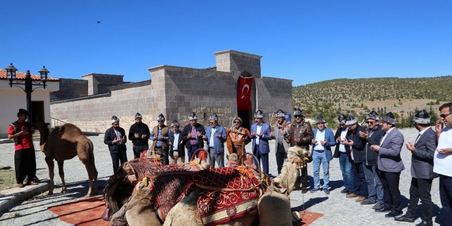 MÜSİAD Konya Şubesi tarihi ticareti canlandırdı