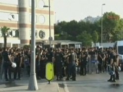 Polis Taksim'de