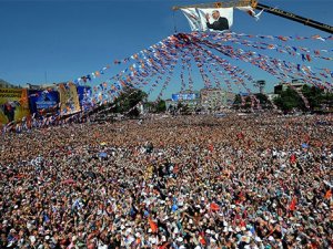 AK Parti mitinglerinin sloganları belli oldu