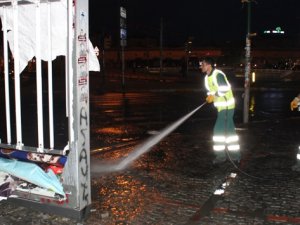 Taksim Meydanı temizlendi