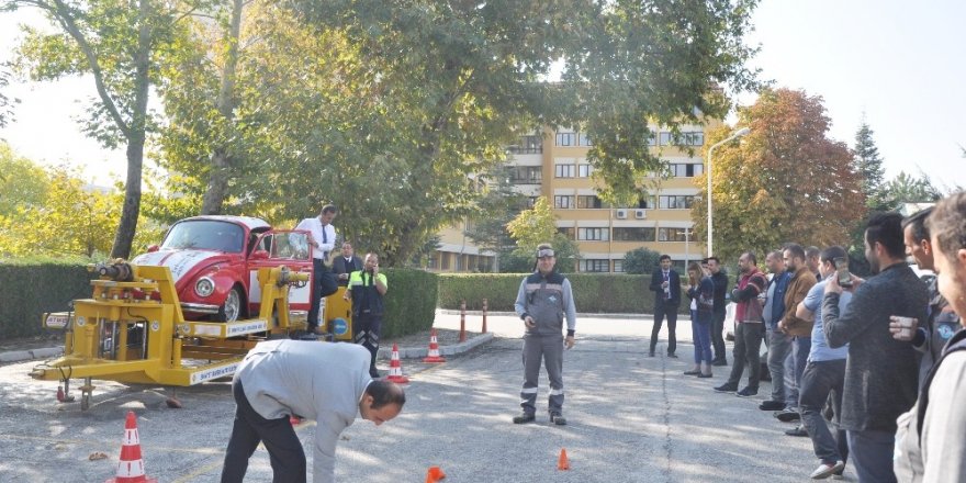 MEDAŞ’tan simülasyonlu emniyet kemeri eğitimi