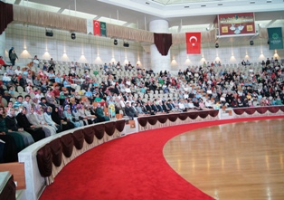 Gençlik duyarlı olmalı