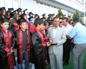 Gençlik'te diploma sevinci yaşandı