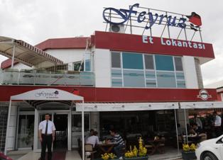 Feyruz yöresel tatlar sunuyor