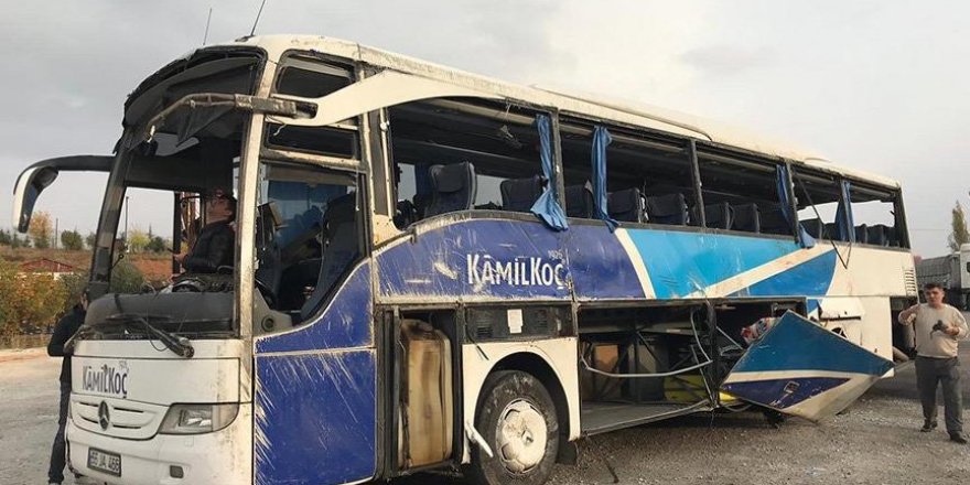 Yolcu otobüsü devrildi: 7 ölü, 24 yaralı