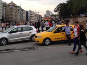 Taksim Meydanı yayalara açıldı