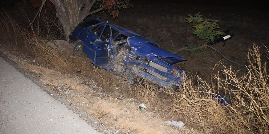 Kazada anne öldü, eşi ve 3 çocuğu yaralandı