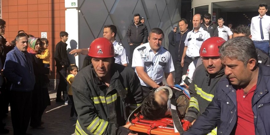 42. kattan atladı,ağır yaralandı