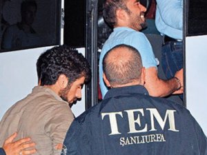 Bombayı sahtesiyle değiştirip katliamı önlediler