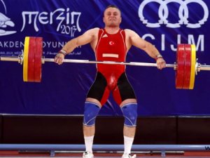 Semih Yağcı'dan gümüş madalya