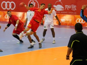 Milliler galibiyetle başladı