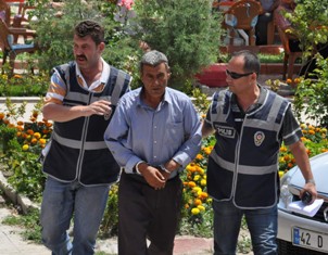 Katil zanlısı koca adliyeye sevk edildi