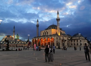 Sultan Selim yeniden ibadete açılıyor