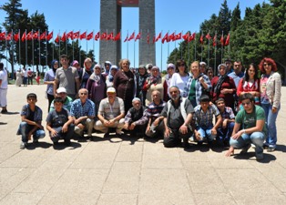 Şehit aileleri Çanakkale'ye götürüldü