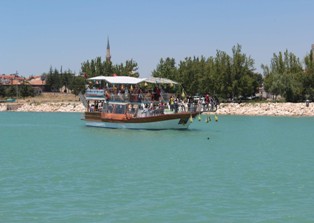 Yat işletmecileri barınak istiyor